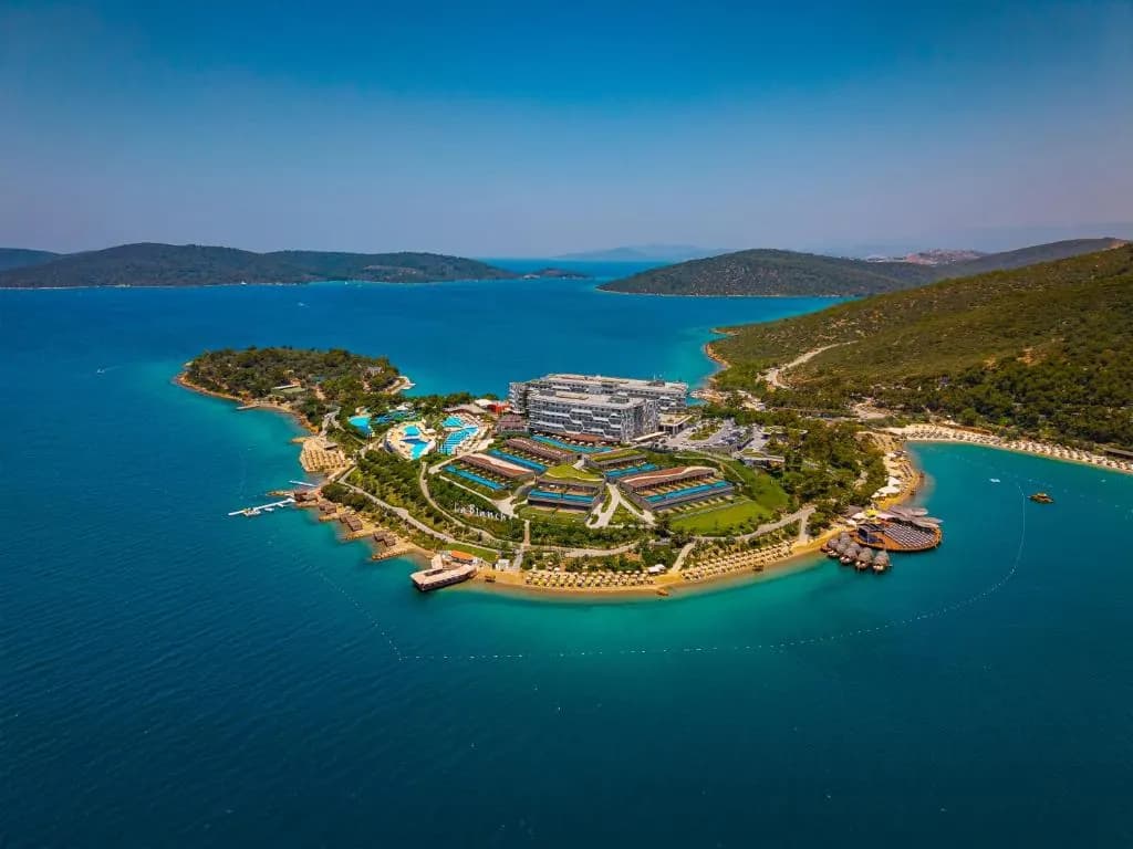 LA BLANCHE ISLAND
